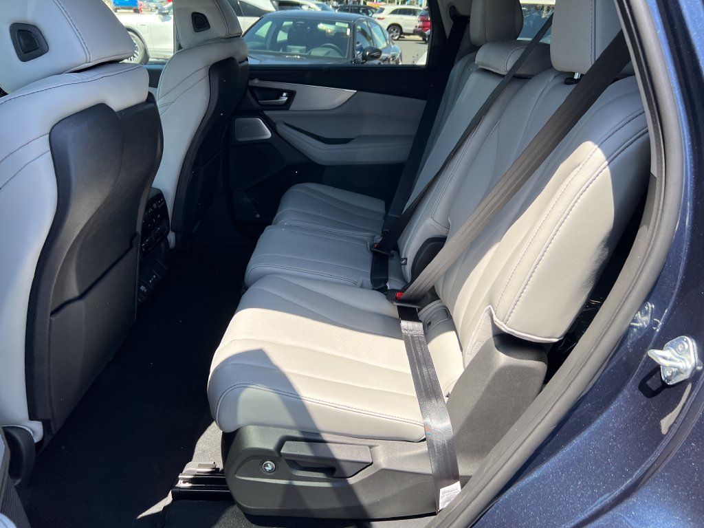 Used 2026 Acura MDX w/ Technology Package AWD/4WD image 28