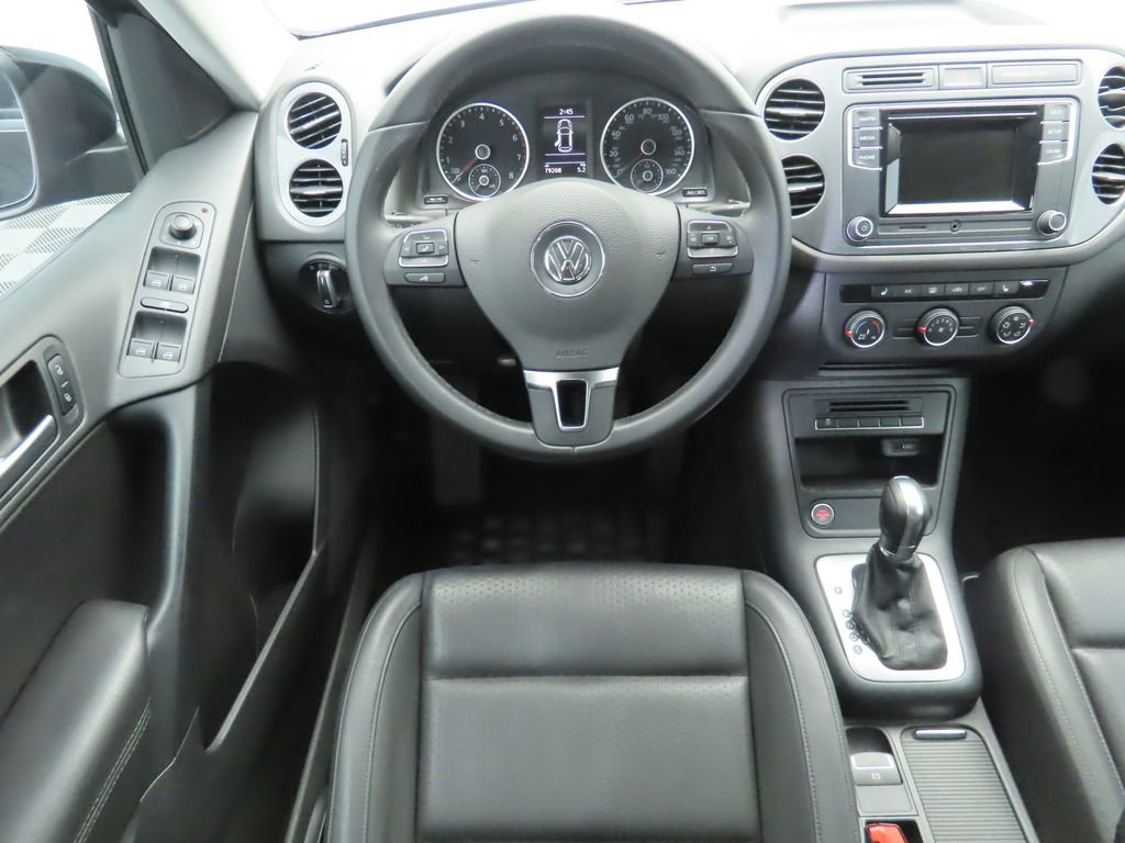 Used 2016 Volkswagen Tiguan S image 10