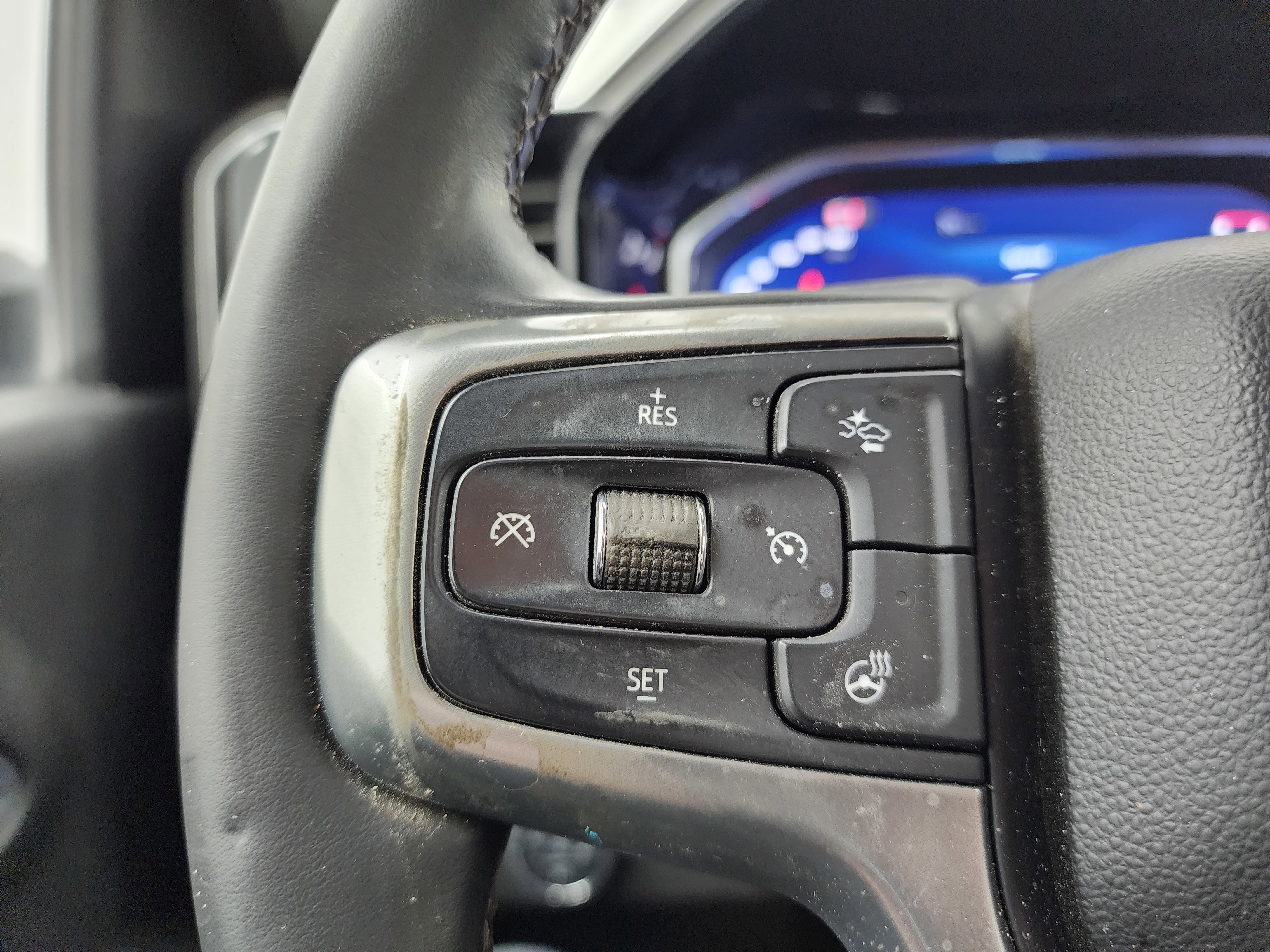 Used 2024 Chevrolet Silverado 2500 LTZ w/ LTZ Plus Package image 15