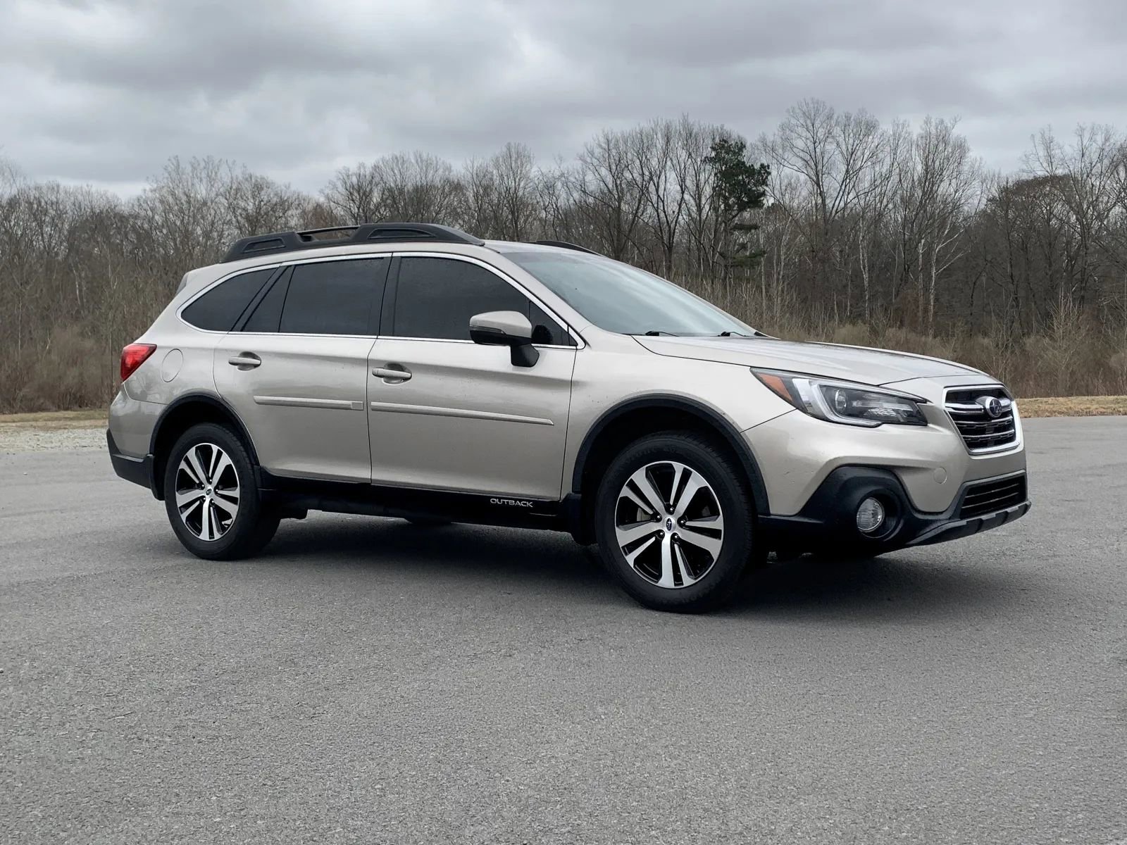 Used 2019 Subaru Outback 2.5i Limited image 1