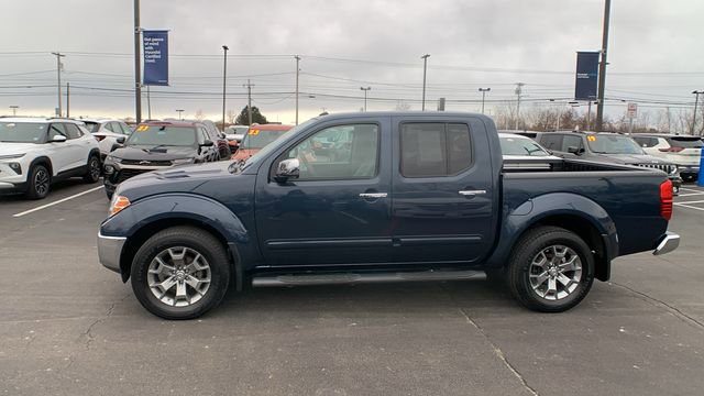 Used 2019 Nissan Frontier SL image 2