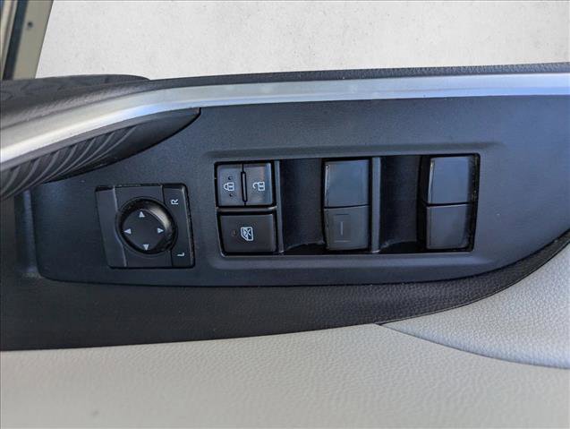 Used 2021 Toyota RAV4 XLE image 10