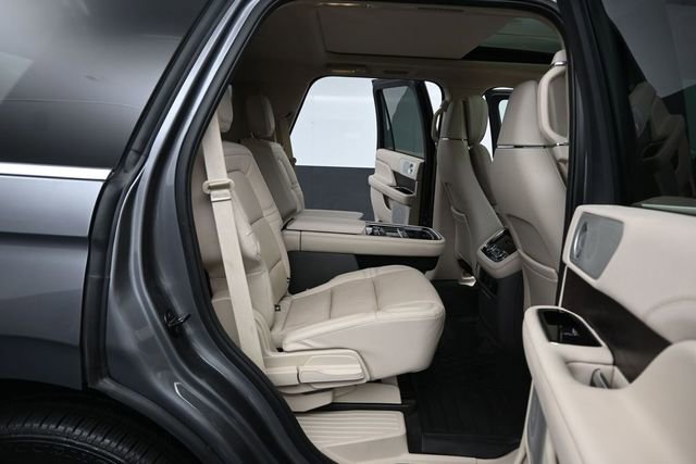 Certified 2021 Lincoln Navigator Reserve w/ Luxury Package AWD/4WD image 26