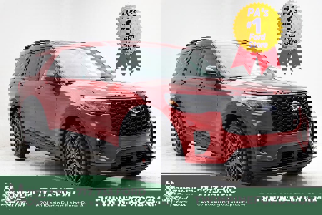 Used 2025 Ford Explorer ST image 1