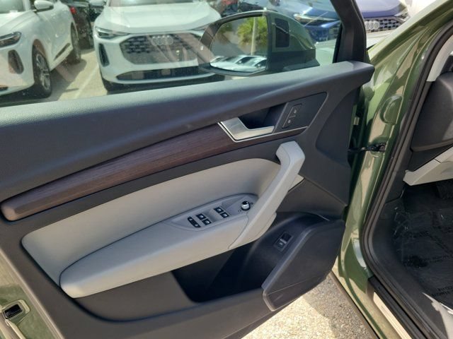 Used 2024 Audi Q5 2.0T Premium AWD/4WD image 17