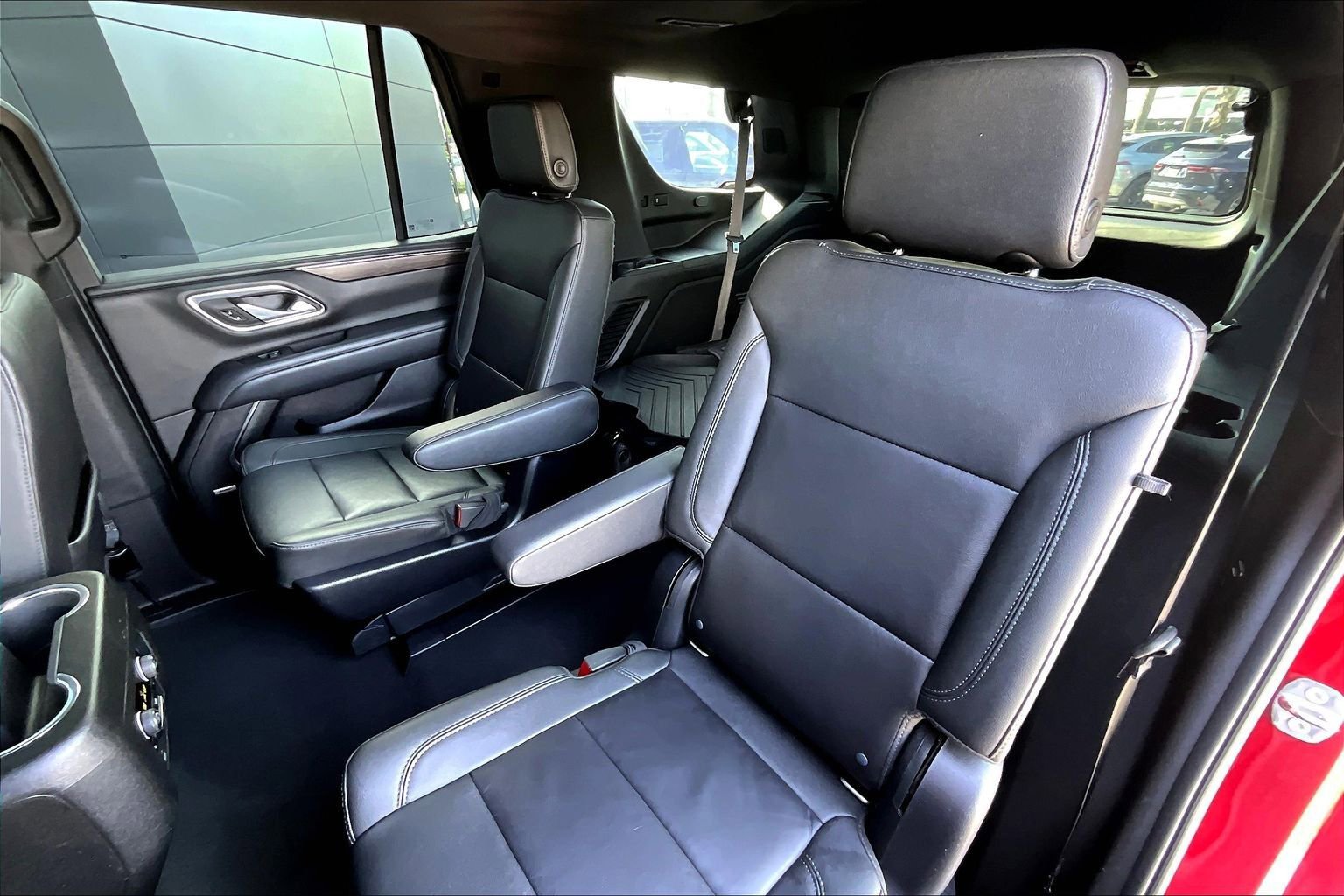 Used 2022 Chevrolet Tahoe Z71 w/ Z71 Off-Road Package image 26