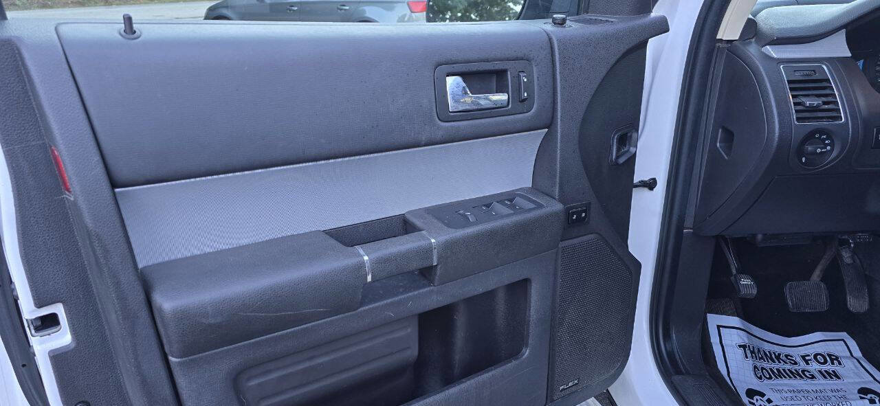 Used 2013 Ford Flex SEL image 11