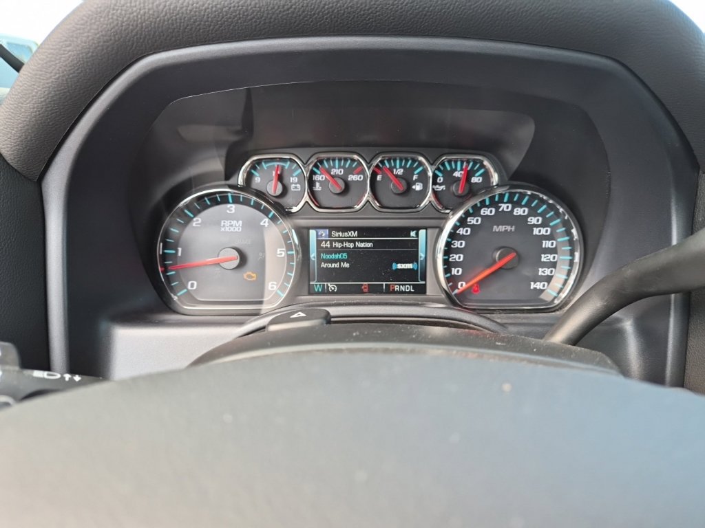 Used 2018 Chevrolet Silverado 1500 LT w/ All Star Edition AWD/4WD image 40