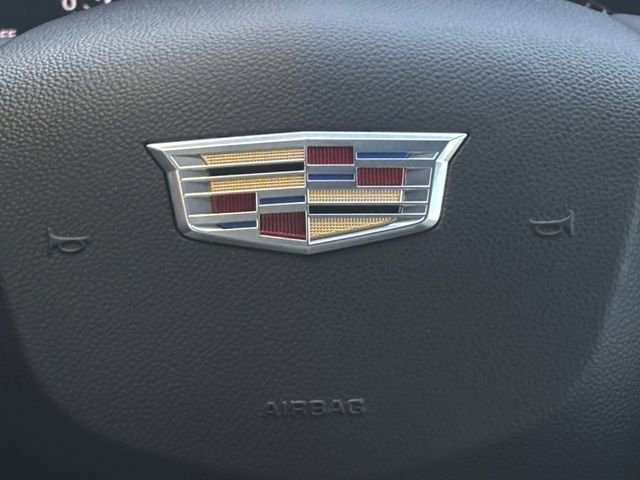 Used 2022 Cadillac XT4 Premium Luxury w/ Technology Package image 12