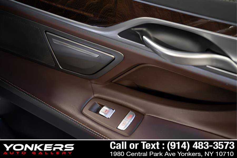 Used 2020 BMW 740i w/ M Sport Package RWD image 22