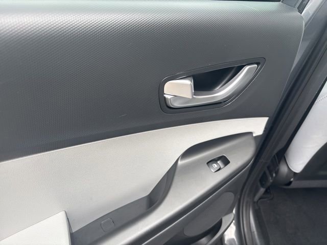 Used 2023 Hyundai Kona SEL w/ Convenience Package image 31