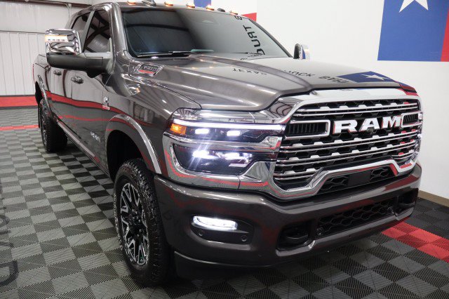 Used 2025 RAM 3500 Longhorn AWD/4WD image 28