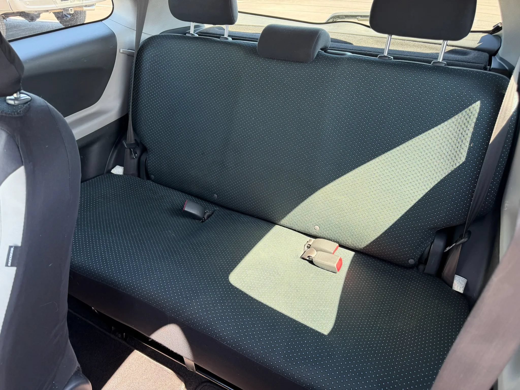 Used 2007 Toyota Yaris 2-Door Hatchback FWD image 18