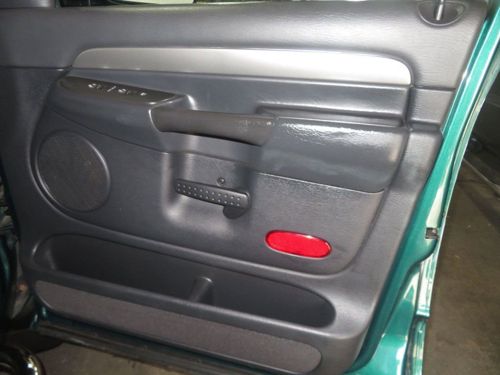 Used 2004 Dodge Ram 2500 Truck SLT w/ Trailer Tow Group image 33