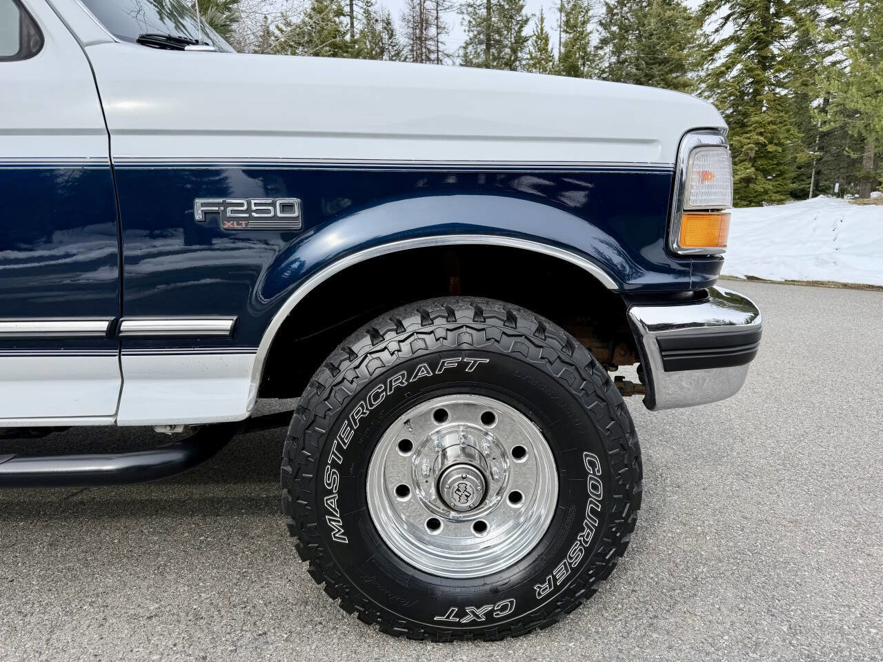 Used 1993 Ford F250 XLT image 23