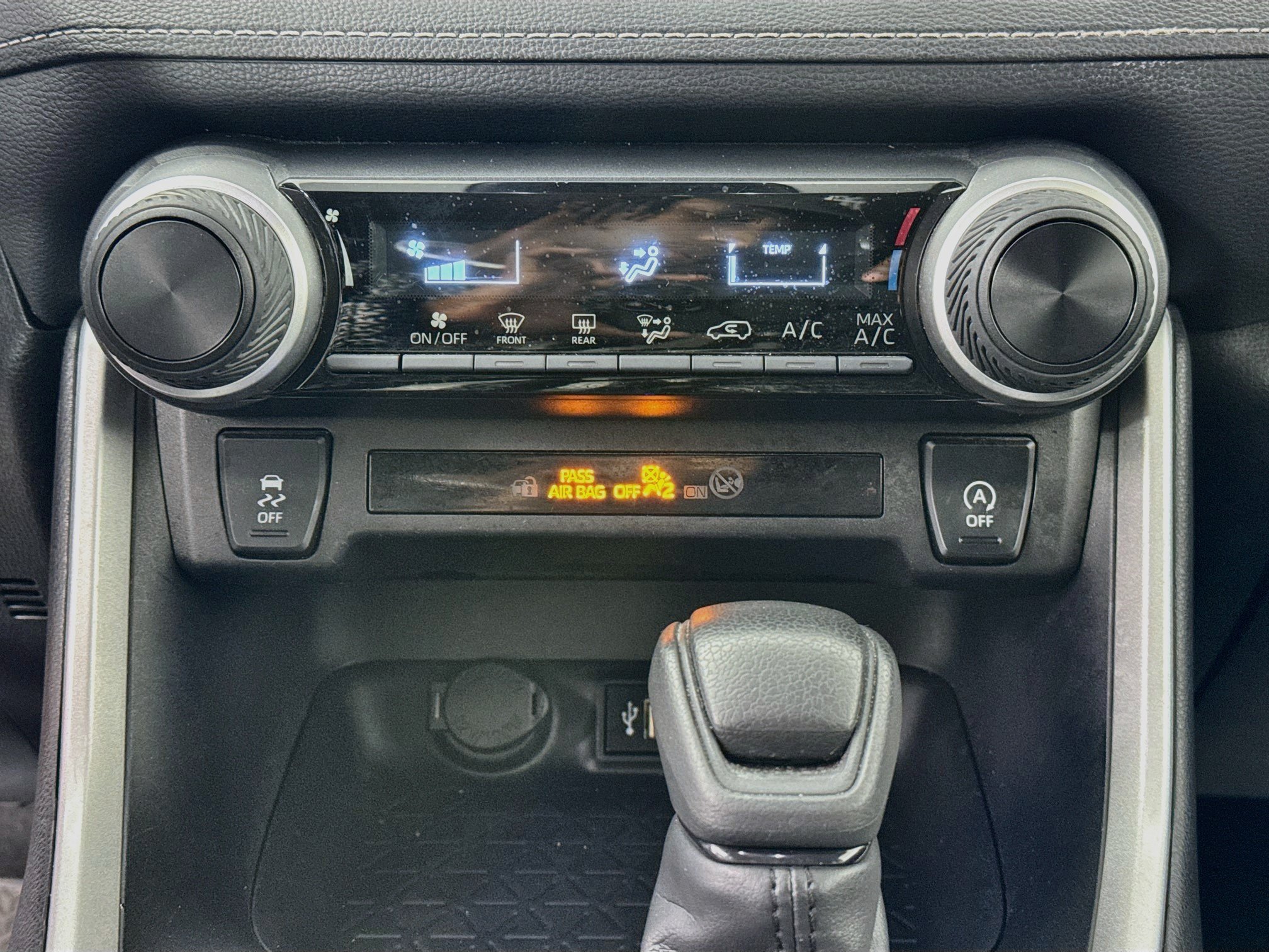 Certified 2025 Toyota RAV4 LE AWD/4WD image 15