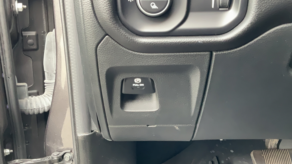 Used 2023 RAM 1500 Big Horn AWD/4WD image 30