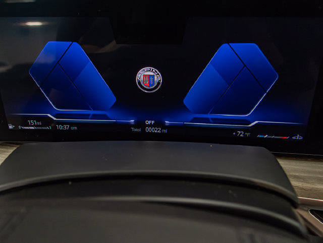 New 2026 BMW ALPINA XB7 AWD/4WD image 17