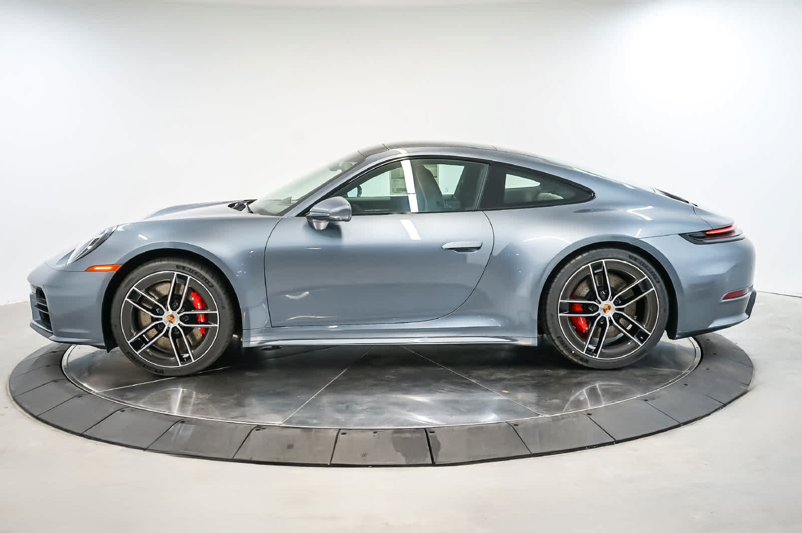 New 2026 Porsche 911 Carrera S RWD image 2