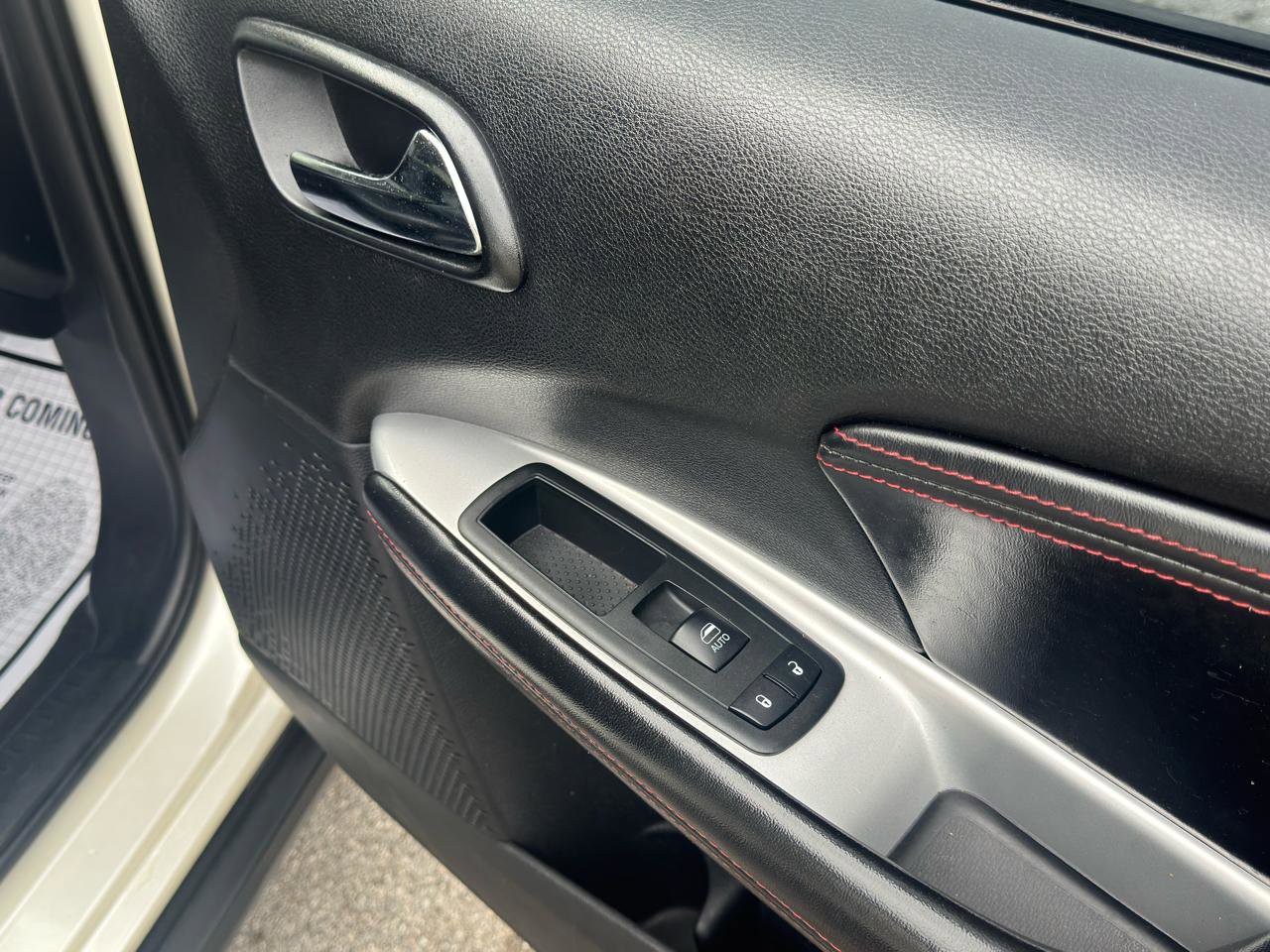 Used 2012 Dodge Journey R/T w/ Flexible Seating Group image 29