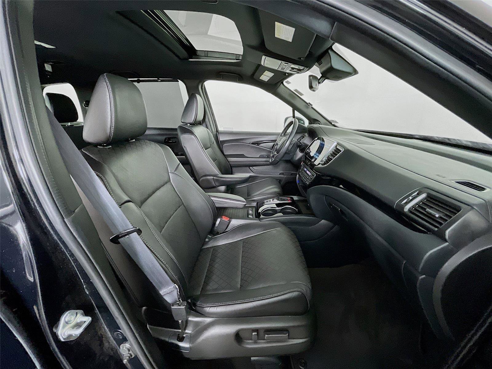 Used 2023 Honda Passport Elite image 34