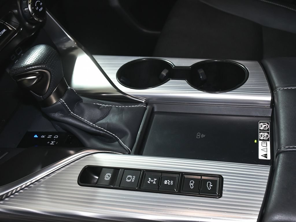 Used 2024 Lexus LX 600 F Sport AWD/4WD image 40