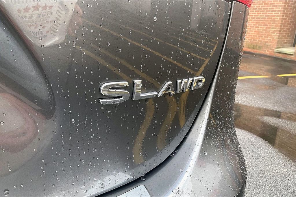 Used 2022 Nissan Rogue Sport SL w/ Premium Package image 8