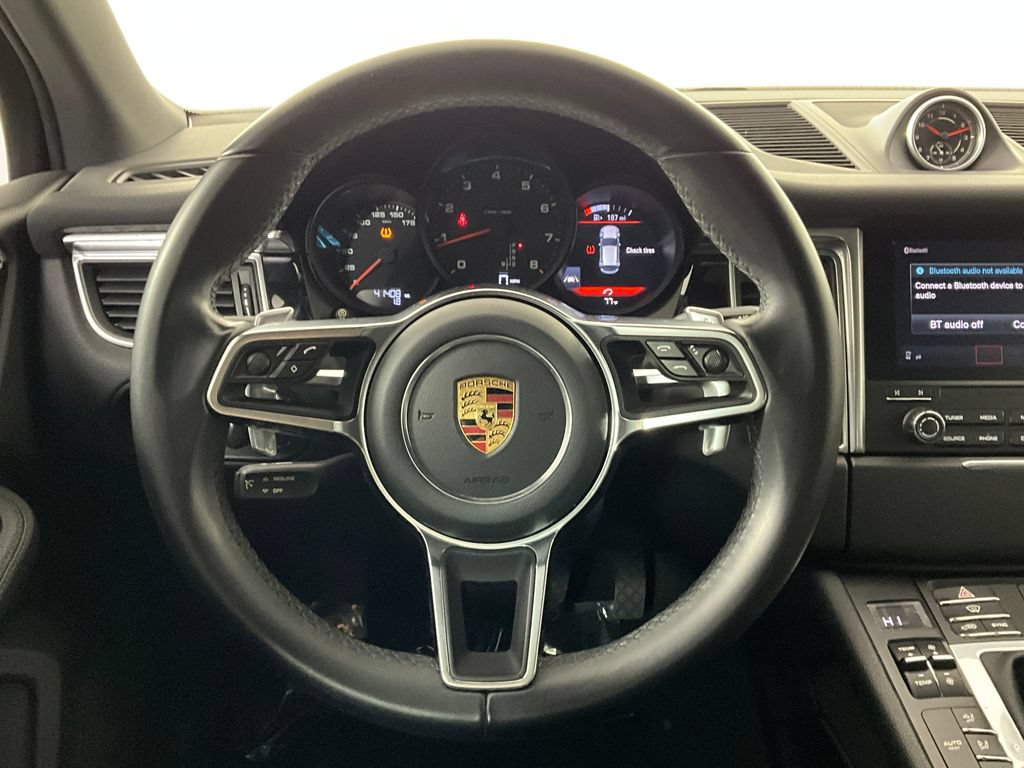 Used 2018 Porsche Macan AWD/4WD image 12