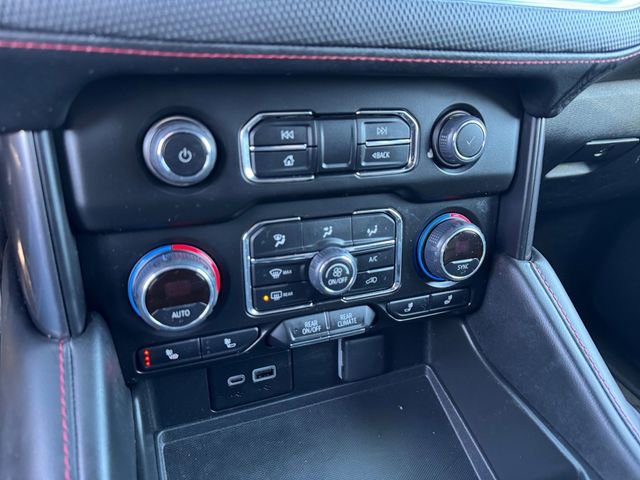 Used 2024 Chevrolet Tahoe RST w/ Luxury Package AWD/4WD image 22