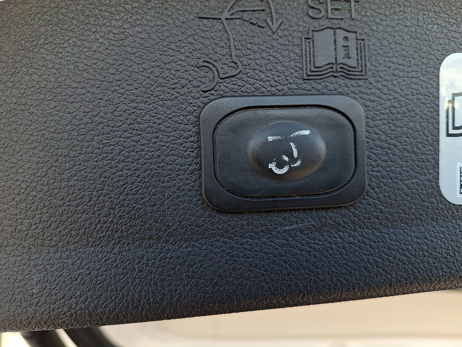 Used 2017 Ford Escape Titanium w/ Equipment Group 301A image 30