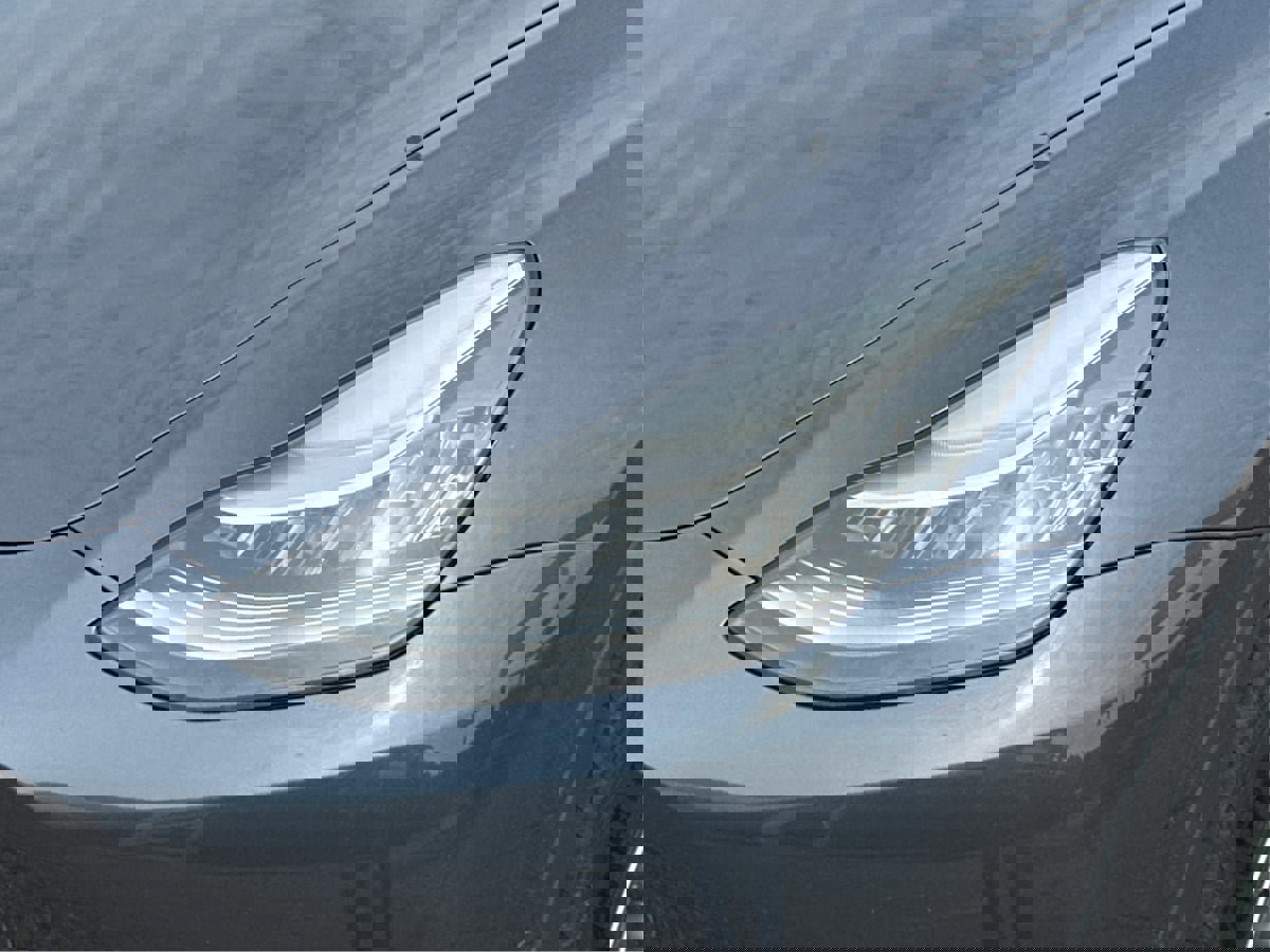 Used 2020 Tesla Model Y Long Range image 27