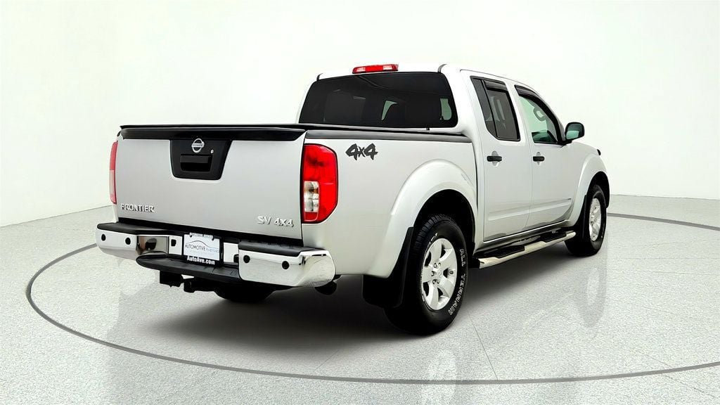 Used 2013 Nissan Frontier SV w/ SV Value Truck Pkg AWD/4WD image 5