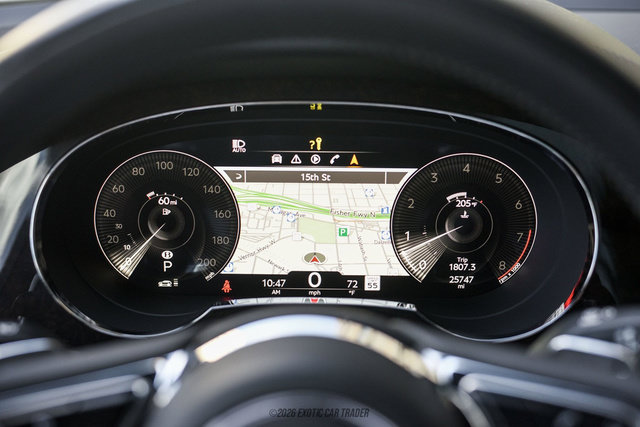 Used 2021 Bentley Bentayga AWD/4WD image 18
