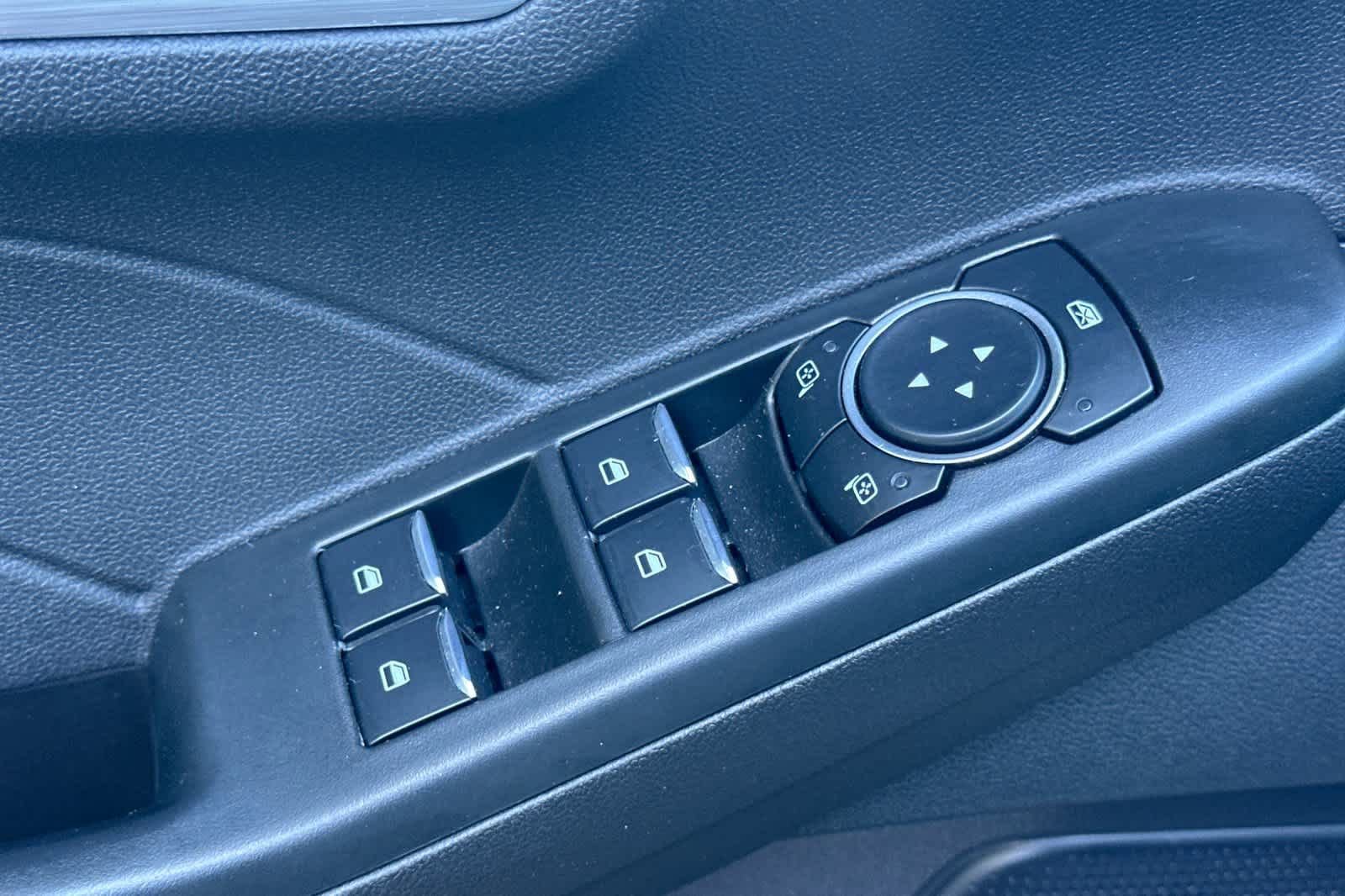 Certified 2024 Ford Escape Platinum w/ Premium Technology Package image 13