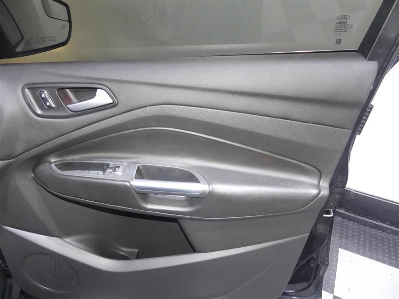 Used 2015 Ford C-MAX SEL w/ Equipment Group 302A image 18