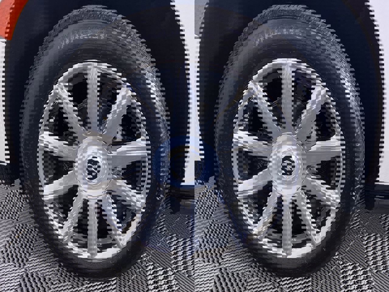 Certified 2023 Cadillac Escalade ESV Premium Luxury Platinum image 17