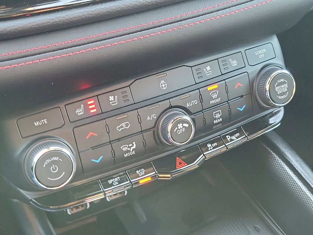 Used 2022 Dodge Durango R/T w/ Trailer Tow Group IV image 18