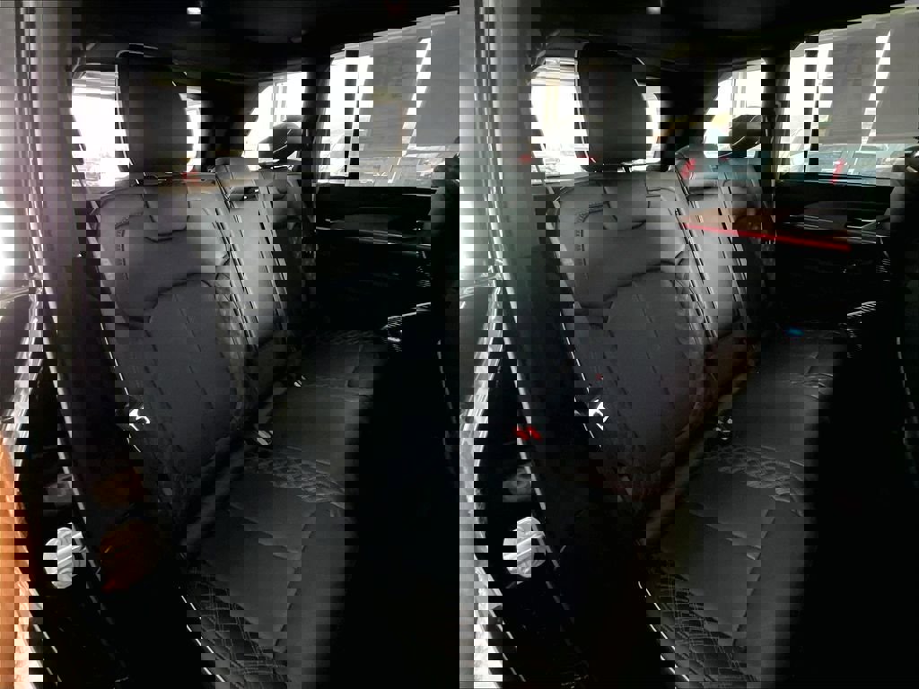 Used 2023 Jeep Grand Cherokee Summit image 16