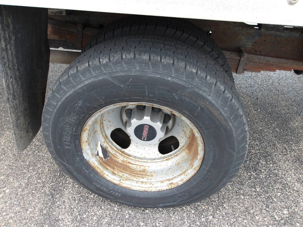 Used 2003 GMC Savana 3500 image 28