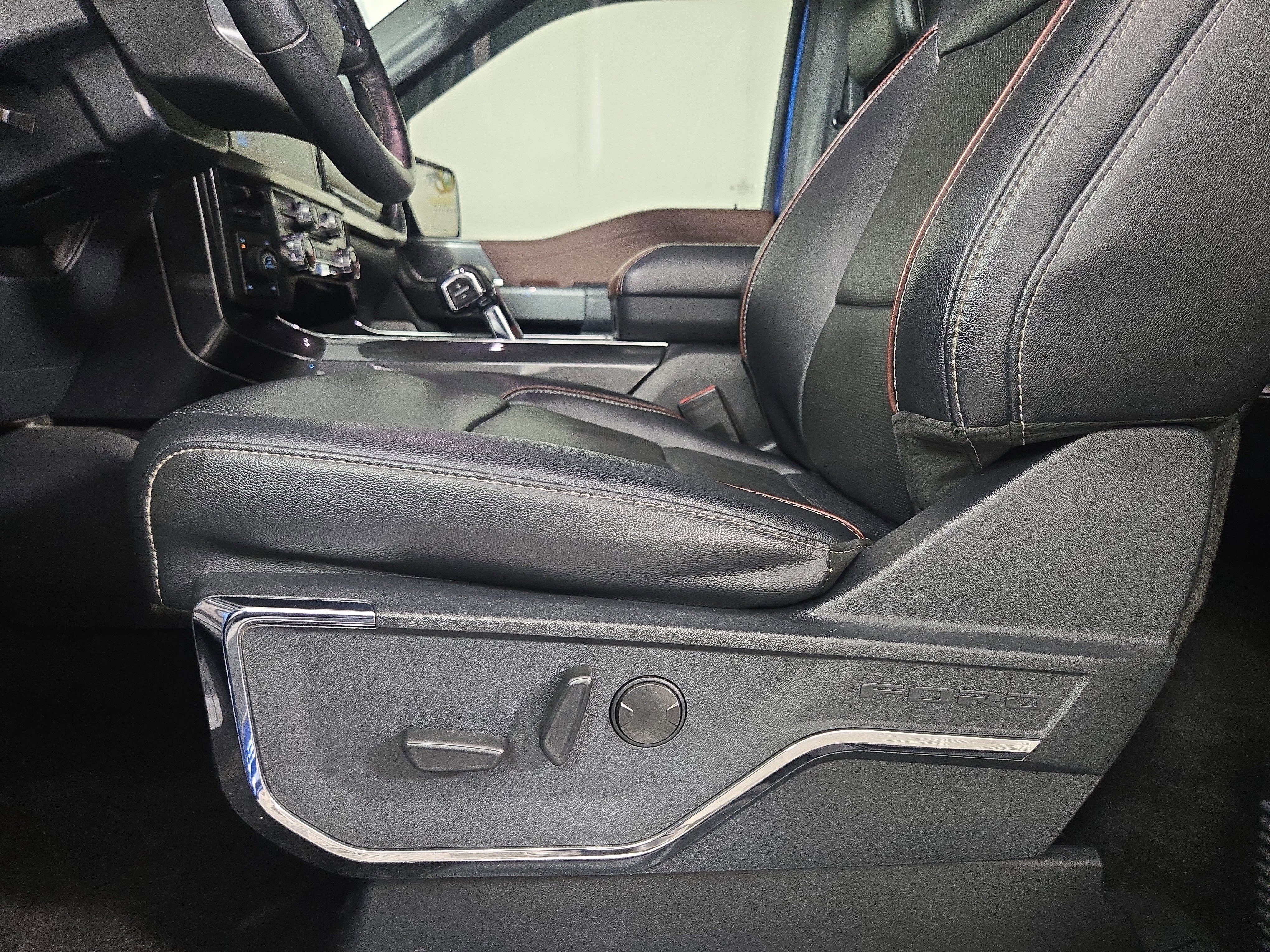 Used 2022 Ford F150 Lariat AWD/4WD image 30