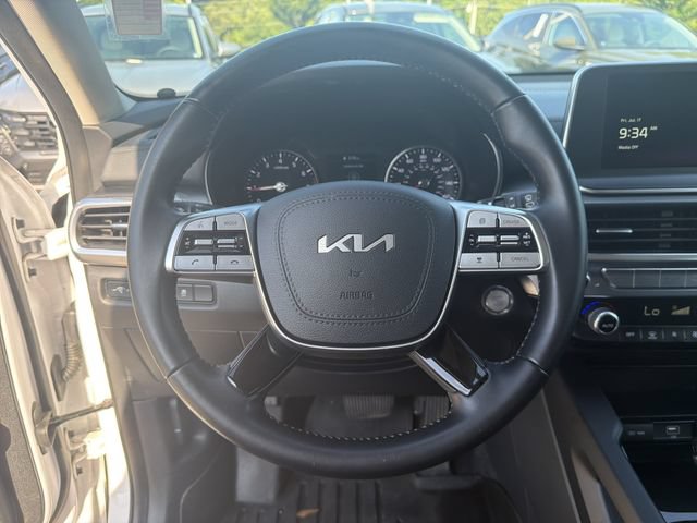 Used 2022 Kia Telluride LX AWD/4WD image 23