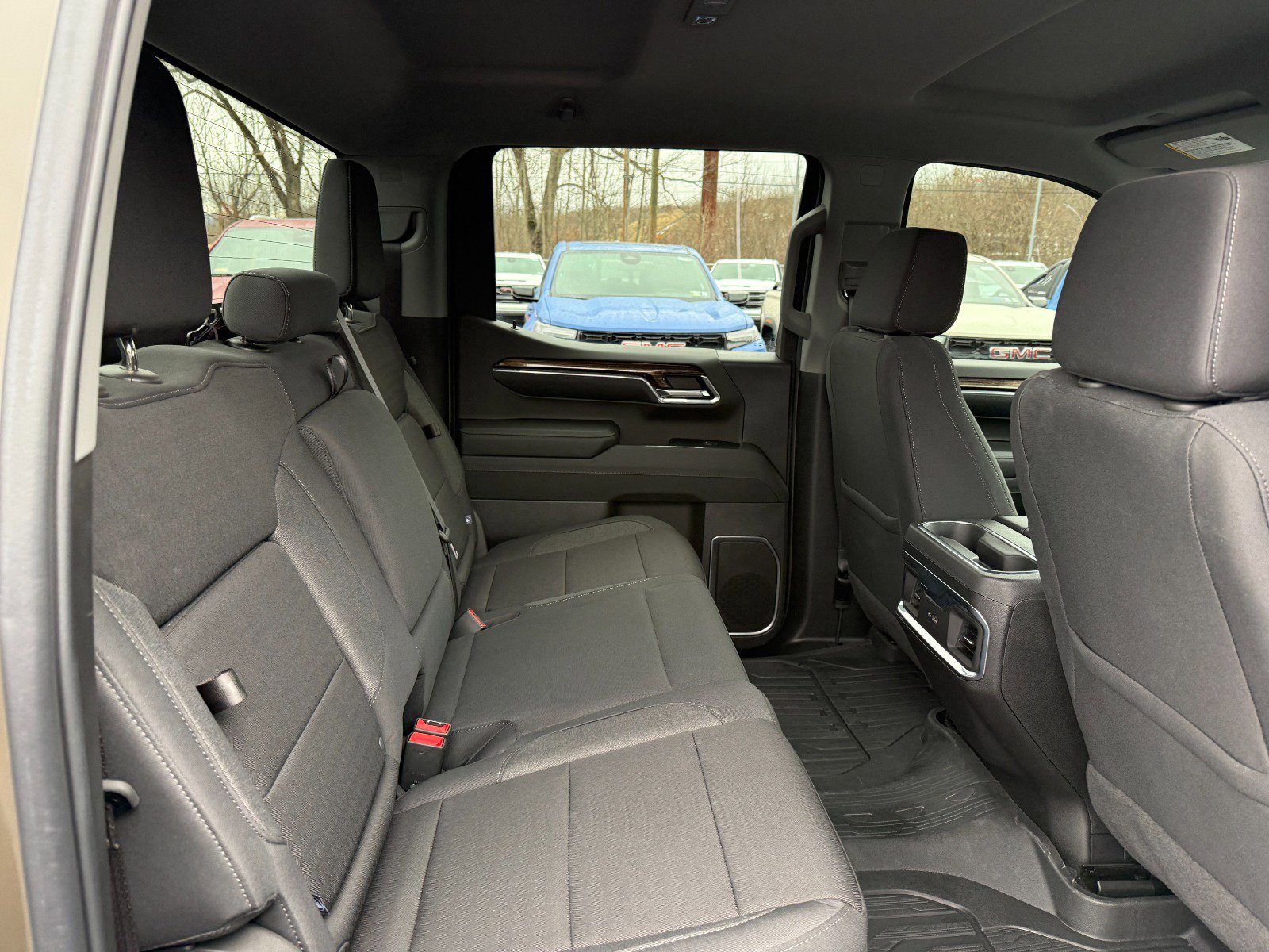 Used 2024 GMC Sierra 1500 Elevation w/ LPO, Elevation Black Package image 20