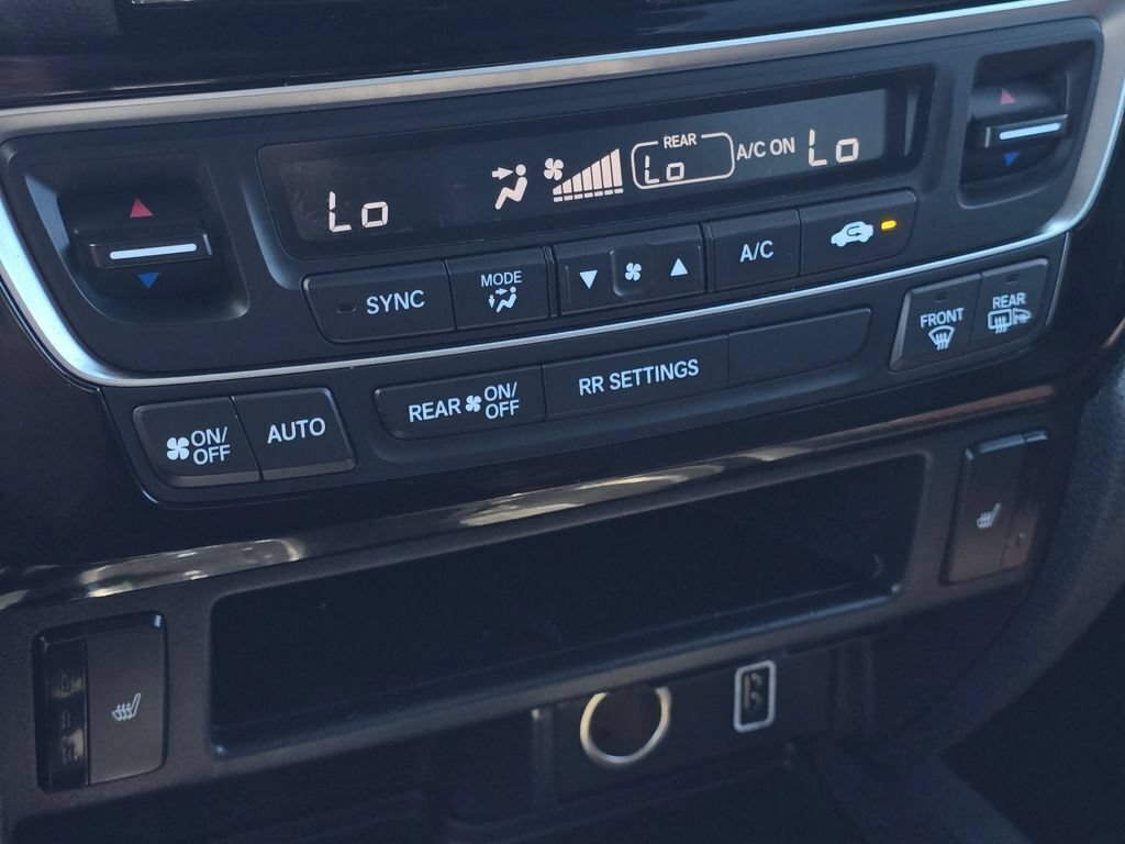 Used 2020 Honda Ridgeline Black Edition image 30