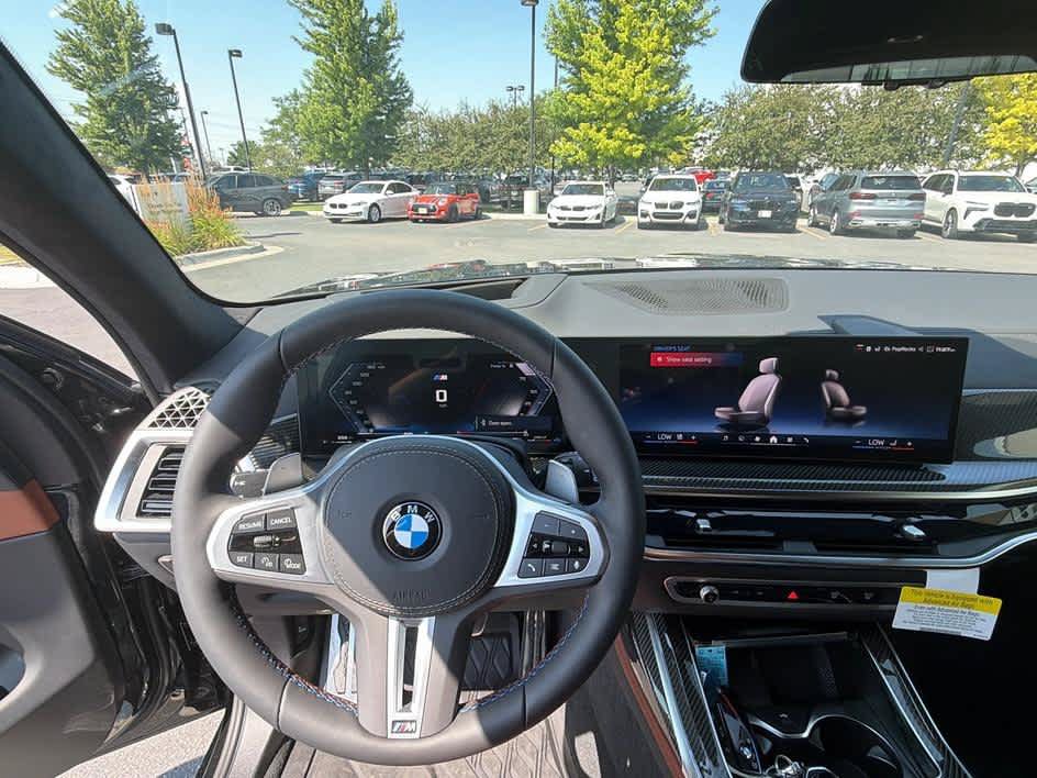 New 2026 BMW X7 M60i AWD/4WD image 14