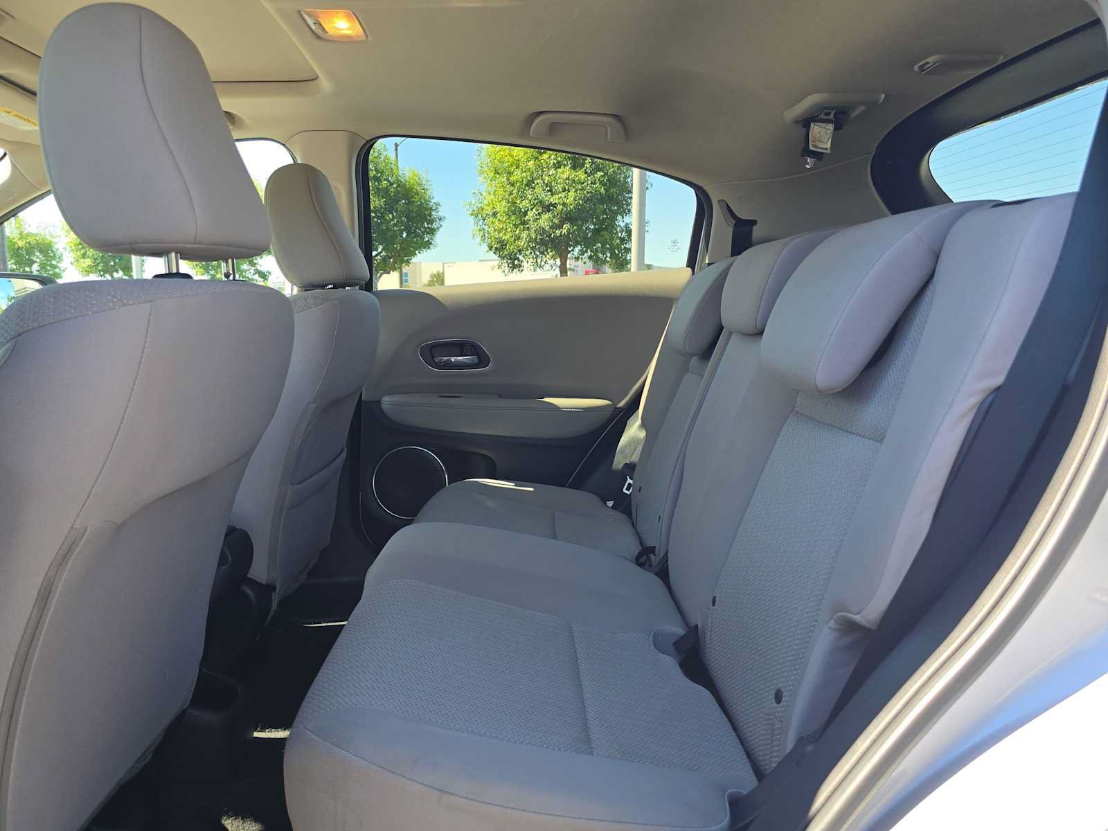 Used 2018 Honda HR-V EX image 16