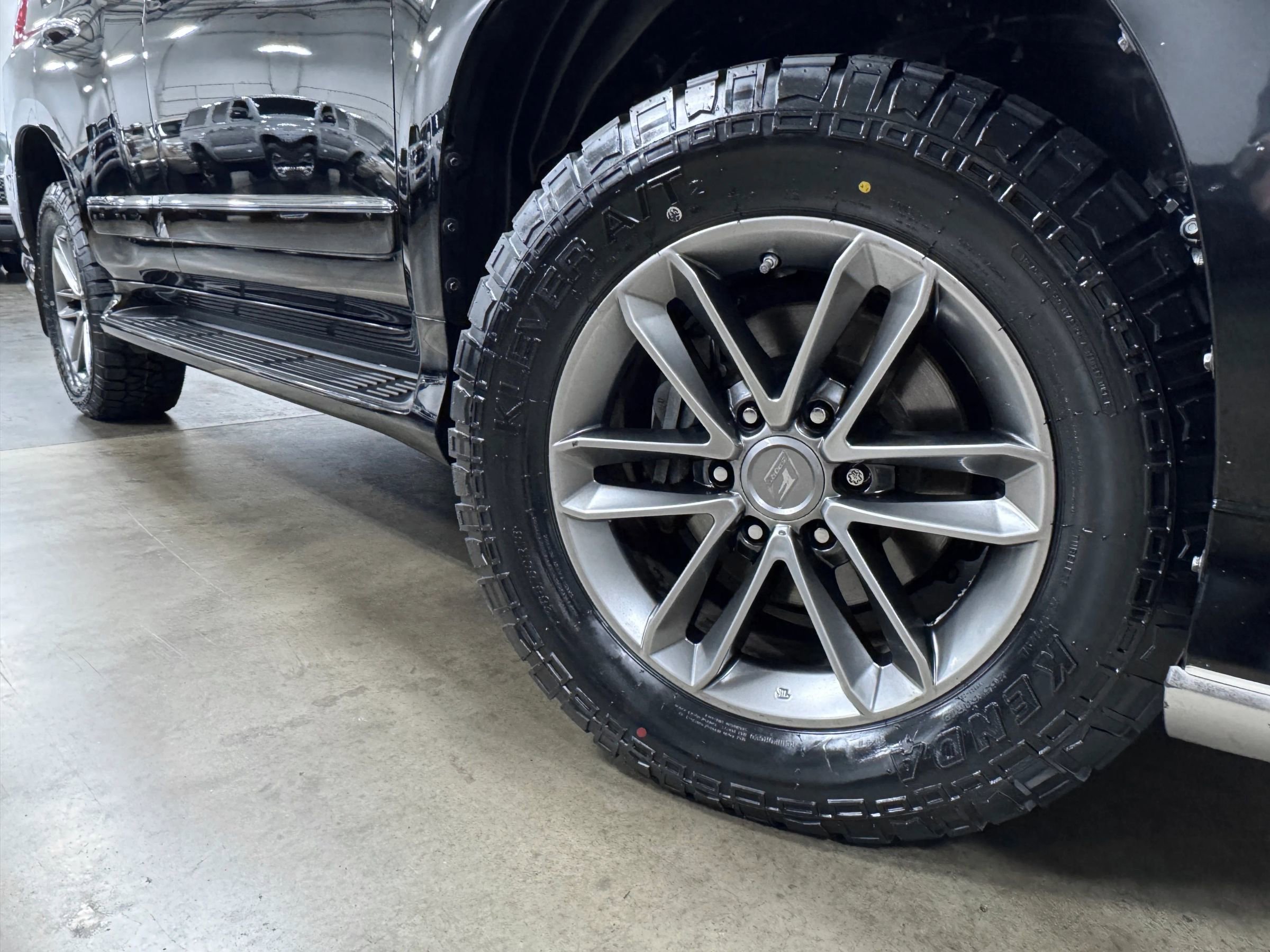 Used 2018 Lexus GX 460 Premium AWD/4WD image 21