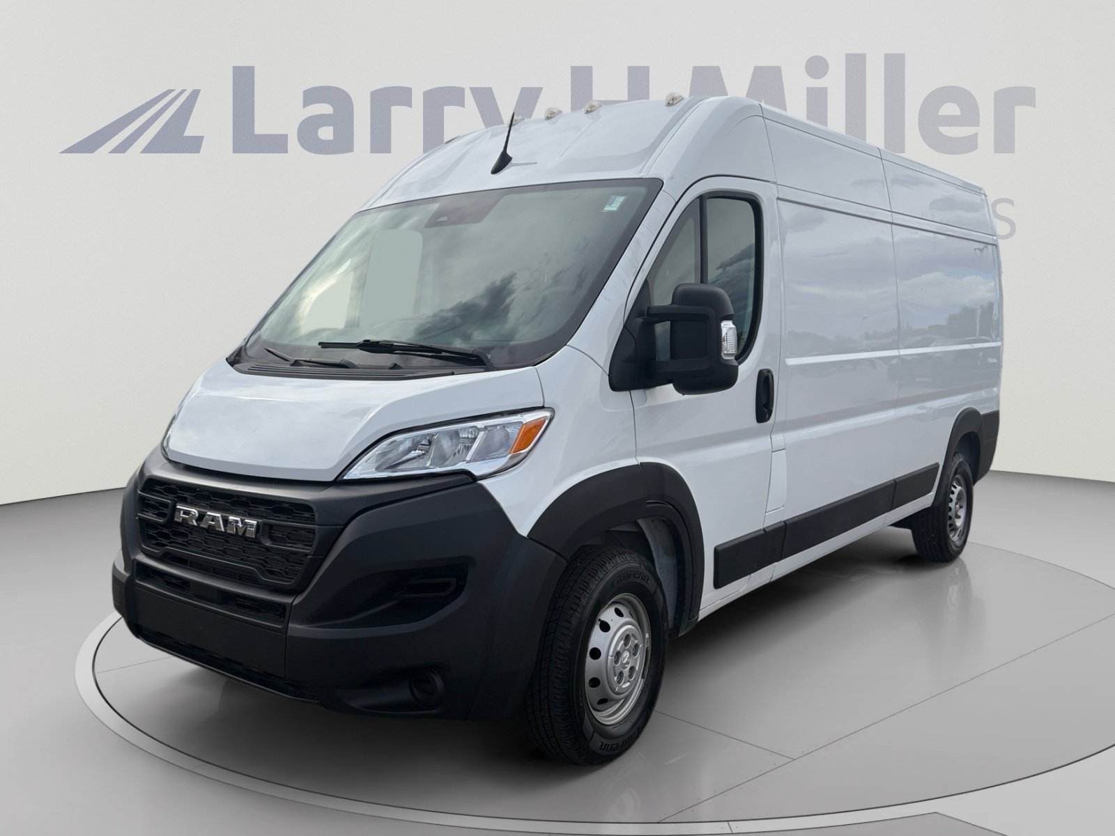 Used 2023 RAM ProMaster 2500 FWD image 1