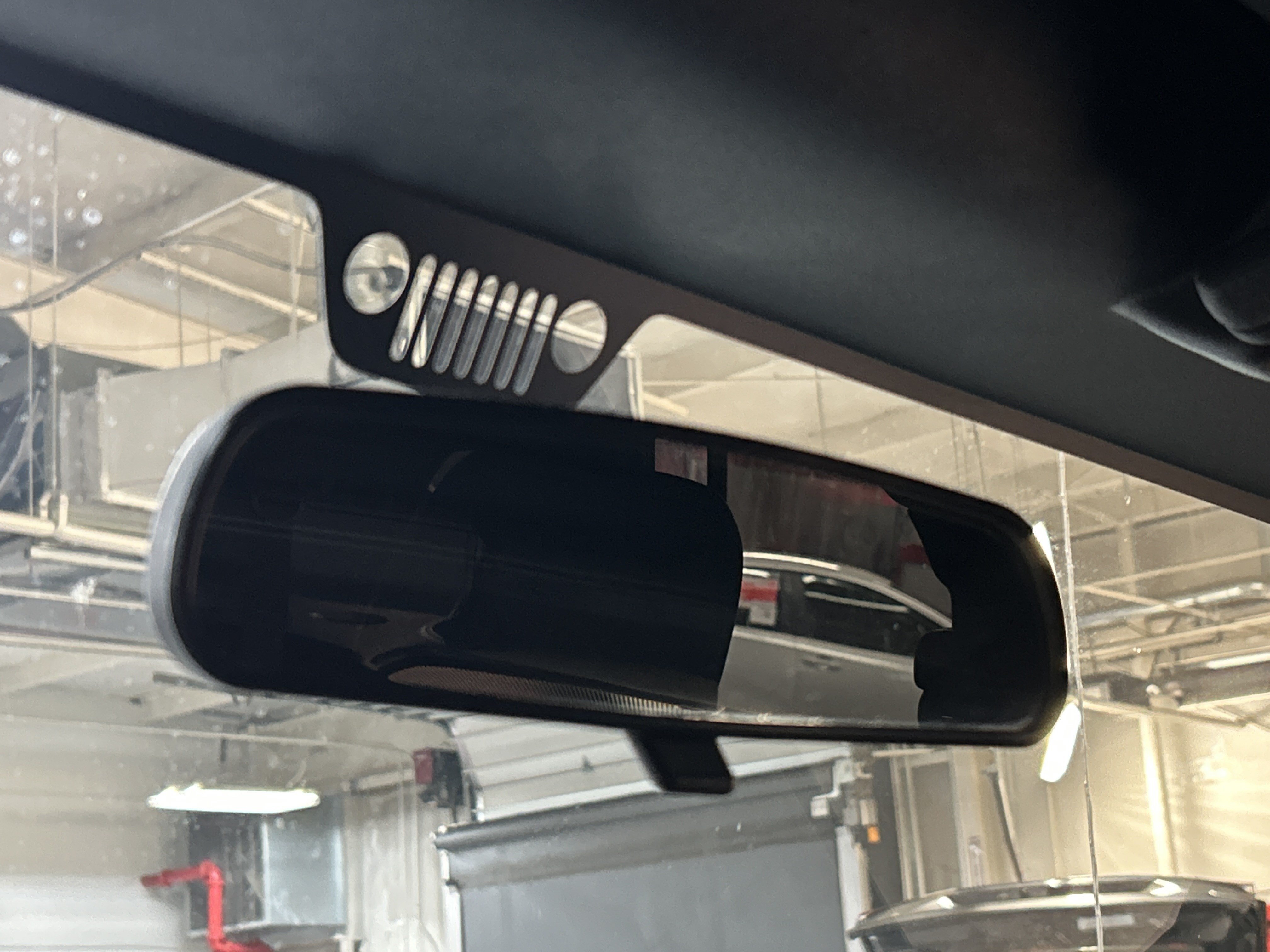 Used 2017 Jeep Wrangler Unlimited Sport w/ Connectivity Group AWD/4WD image 7