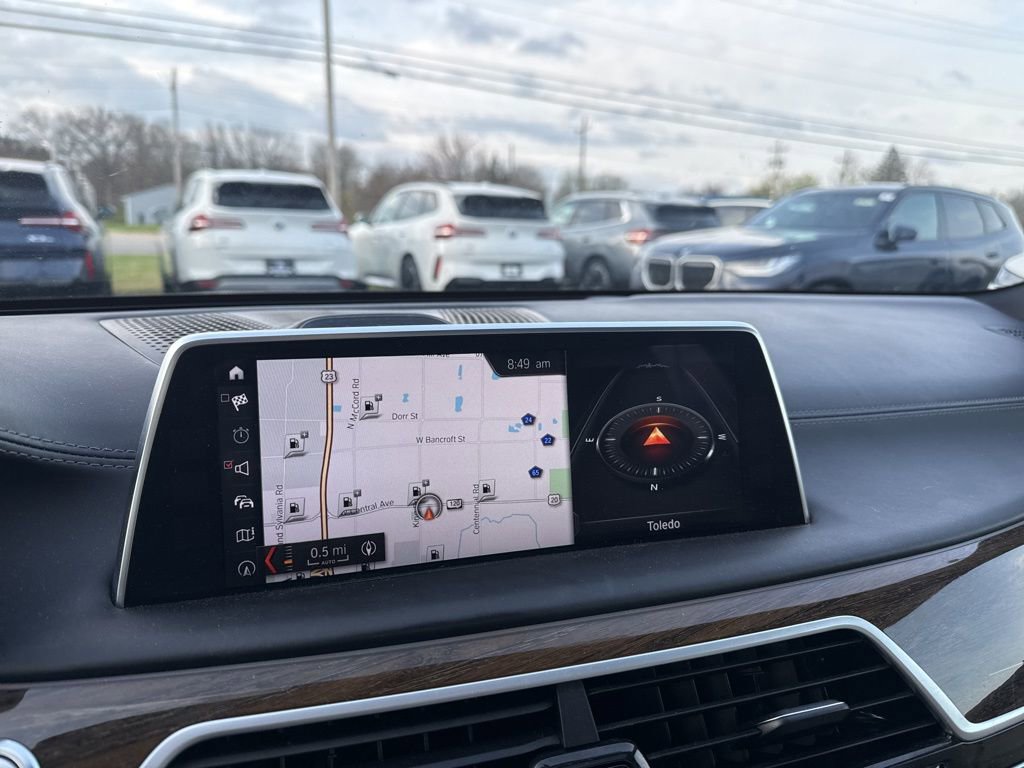 Used 2018 BMW 750i xDrive AWD/4WD image 18