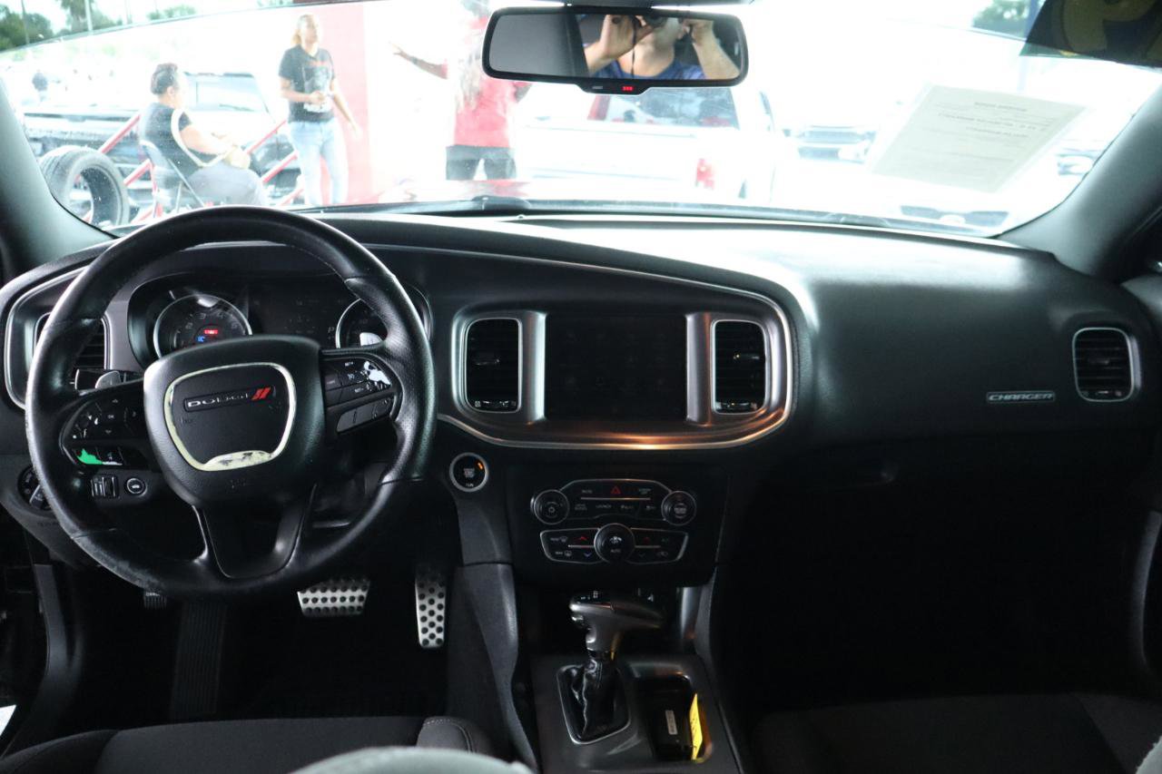 Used 2019 Dodge Charger Scat Pack RWD image 16